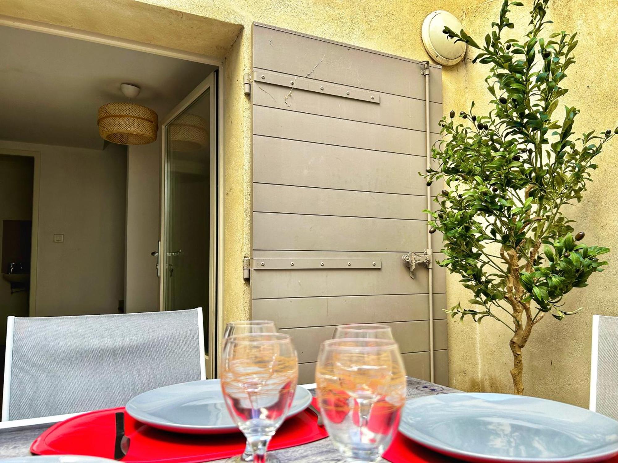 Terracotta Tranquility Apartment Arles Exterior photo